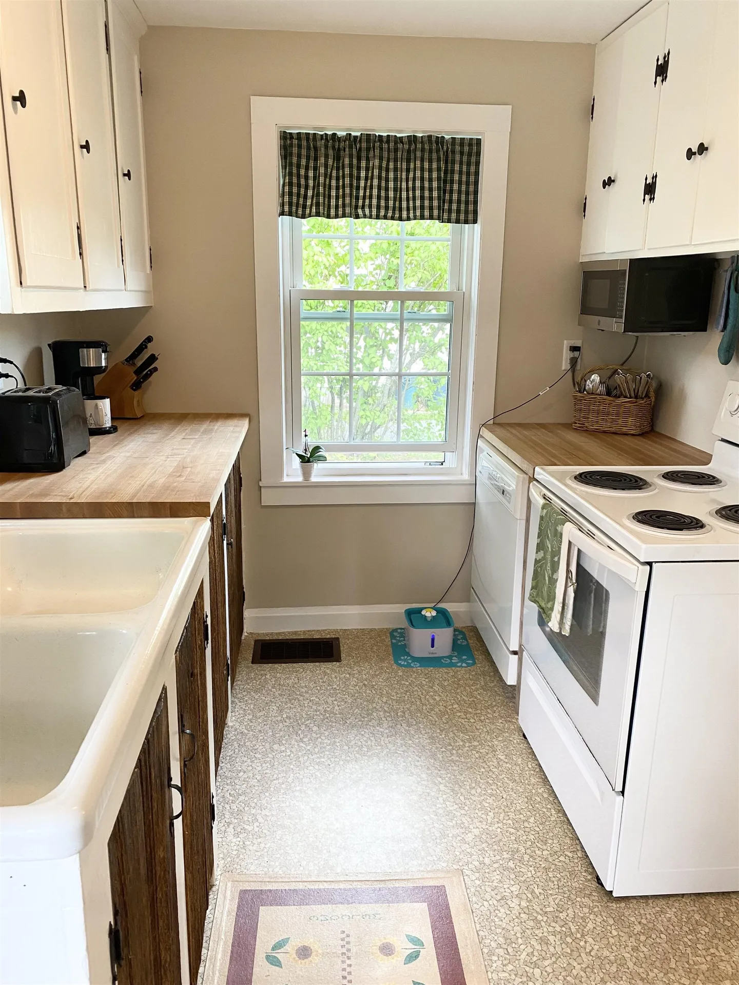 16 Benton Street Lebanon NH 03766