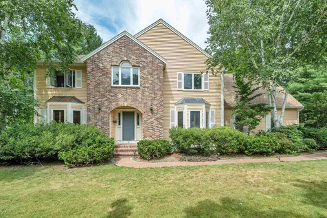 15 Preserve Drive Nashua NH 03064
