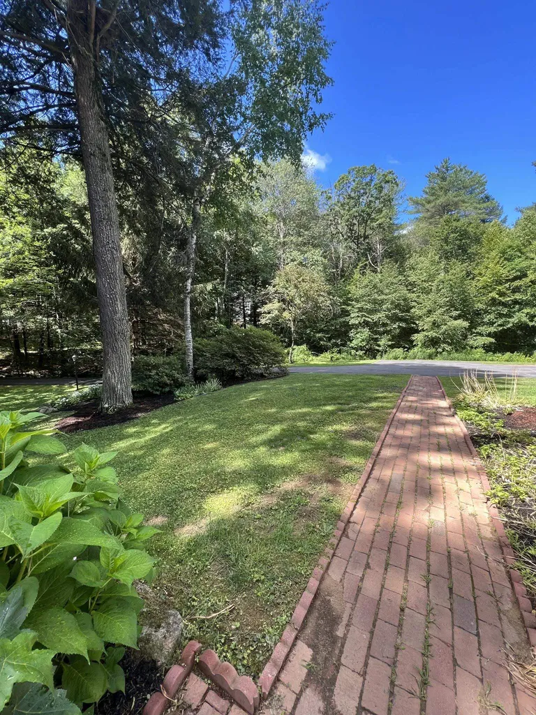 45 Barberry Lane Strafford NH 03884