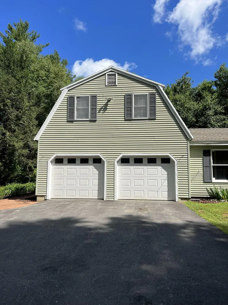 45 Barberry Lane Strafford NH 03884