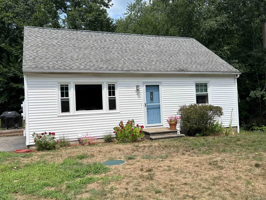 17 Terri Court Strafford NH 03884