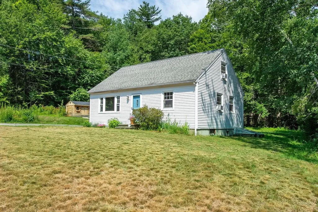 17 Terri Court Strafford NH 03884