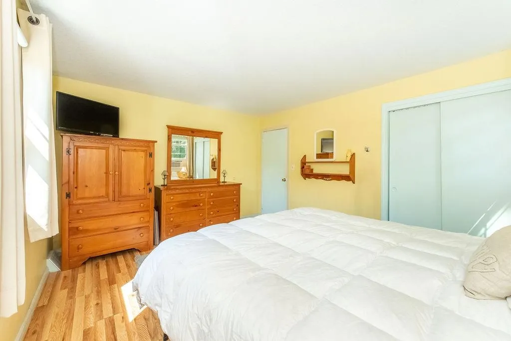 17 Terri Court Strafford NH 03884