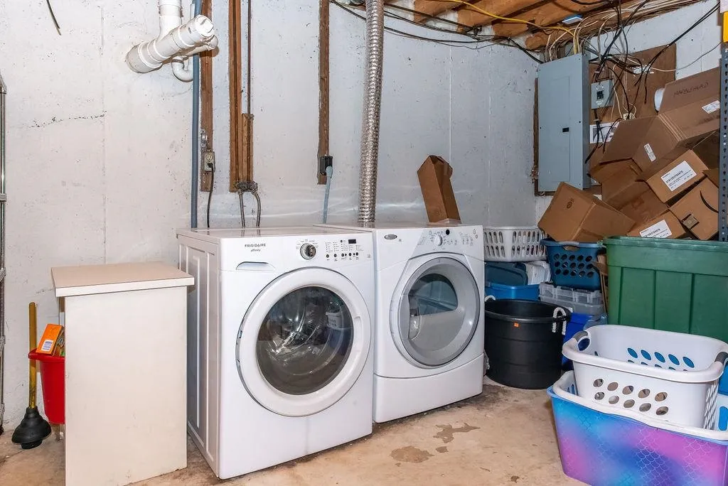 17 Terri Court Strafford NH 03884