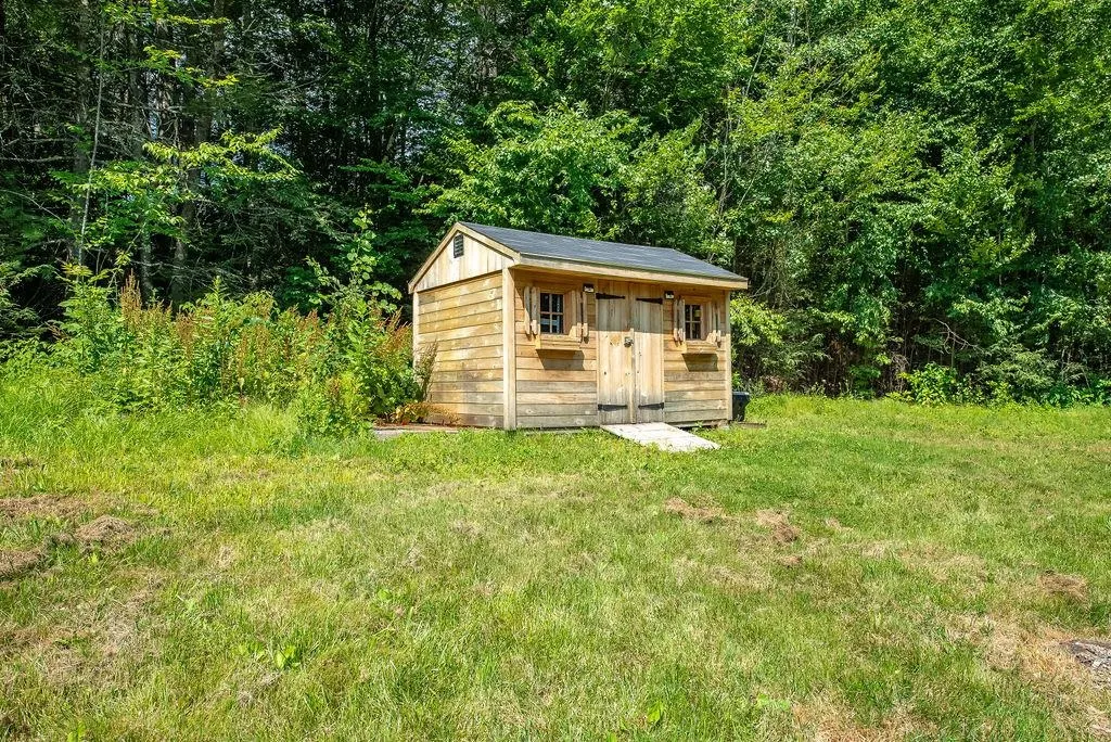 17 Terri Court Strafford NH 03884