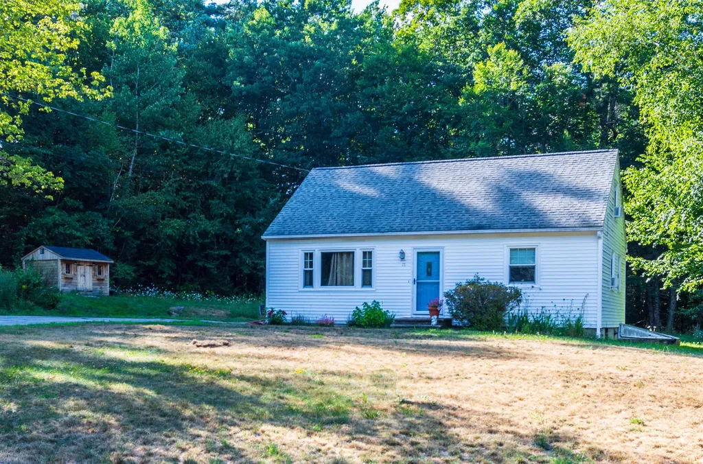 17 Terri Court Strafford NH 03884