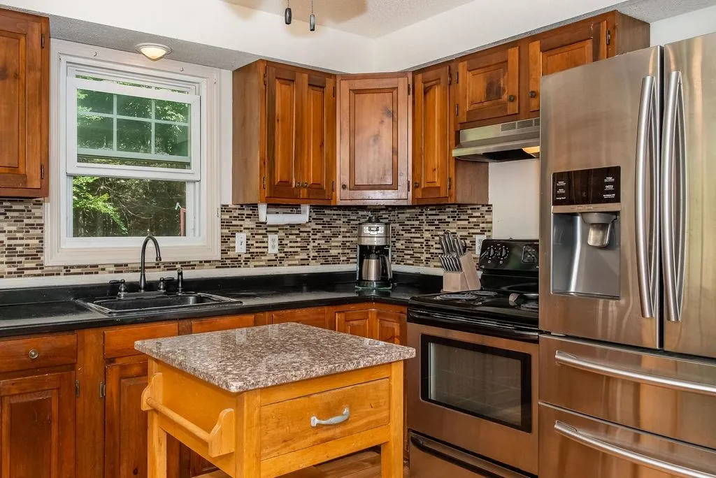 17 Terri Court Strafford NH 03884