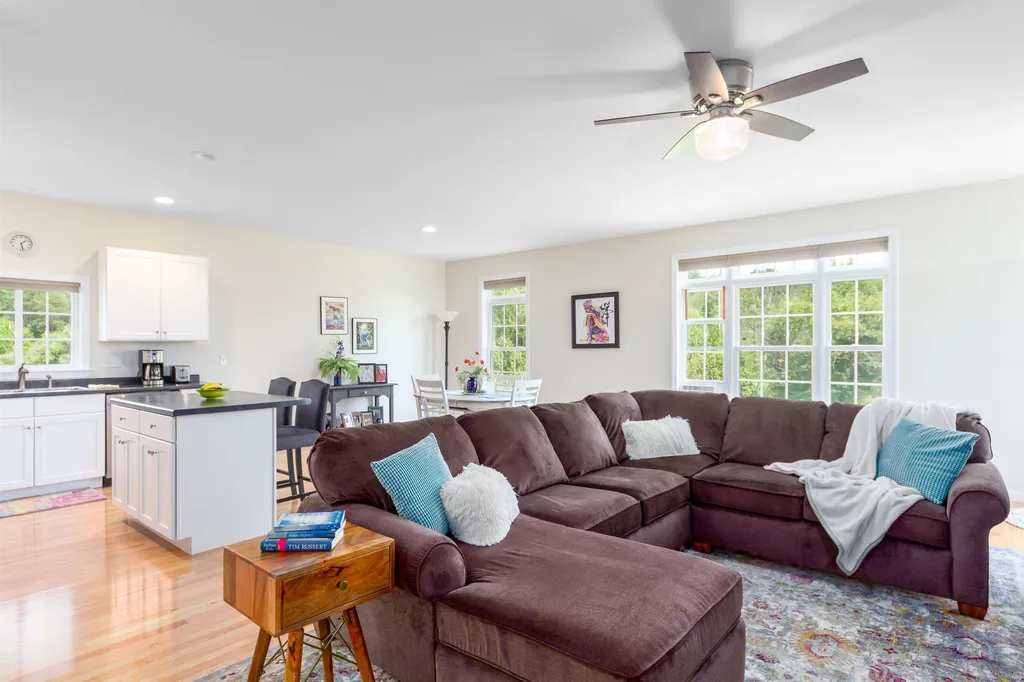 8 Hawthorne Place Barre Town VT 05641