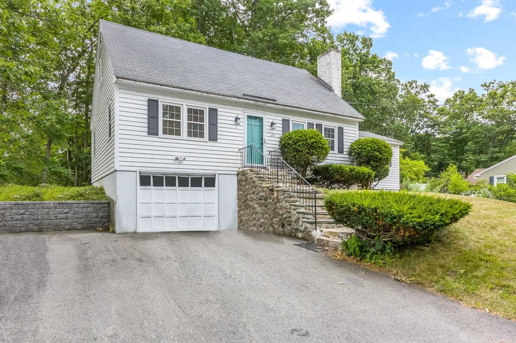 373 Pickering Street Manchester NH 03104