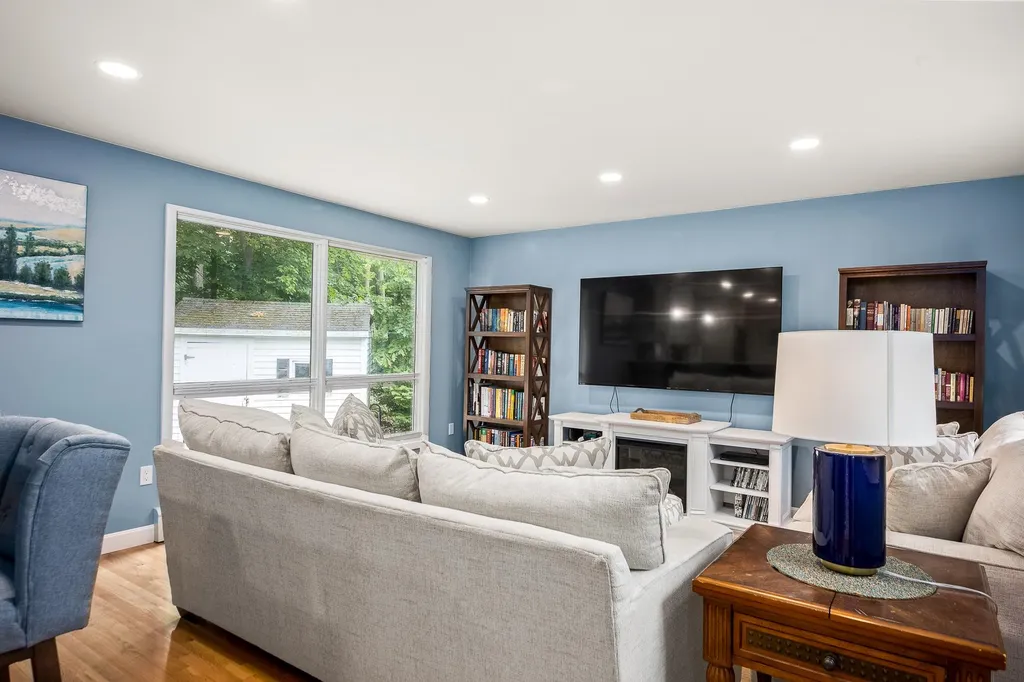 373 Pickering Street Manchester NH 03104