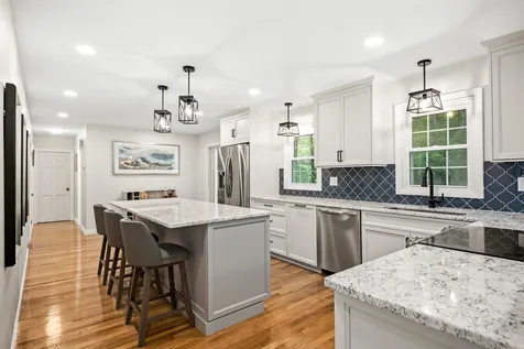 373 Pickering Street Manchester NH 03104