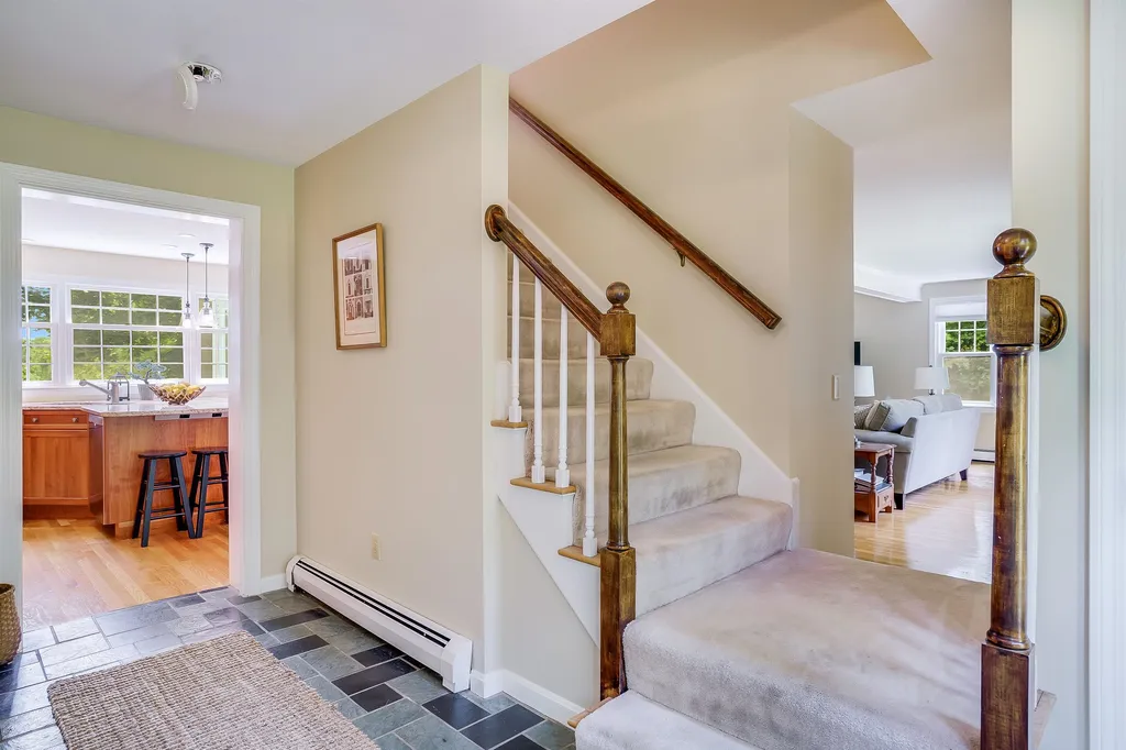 76 Christian Hill Road Amherst NH 03031
