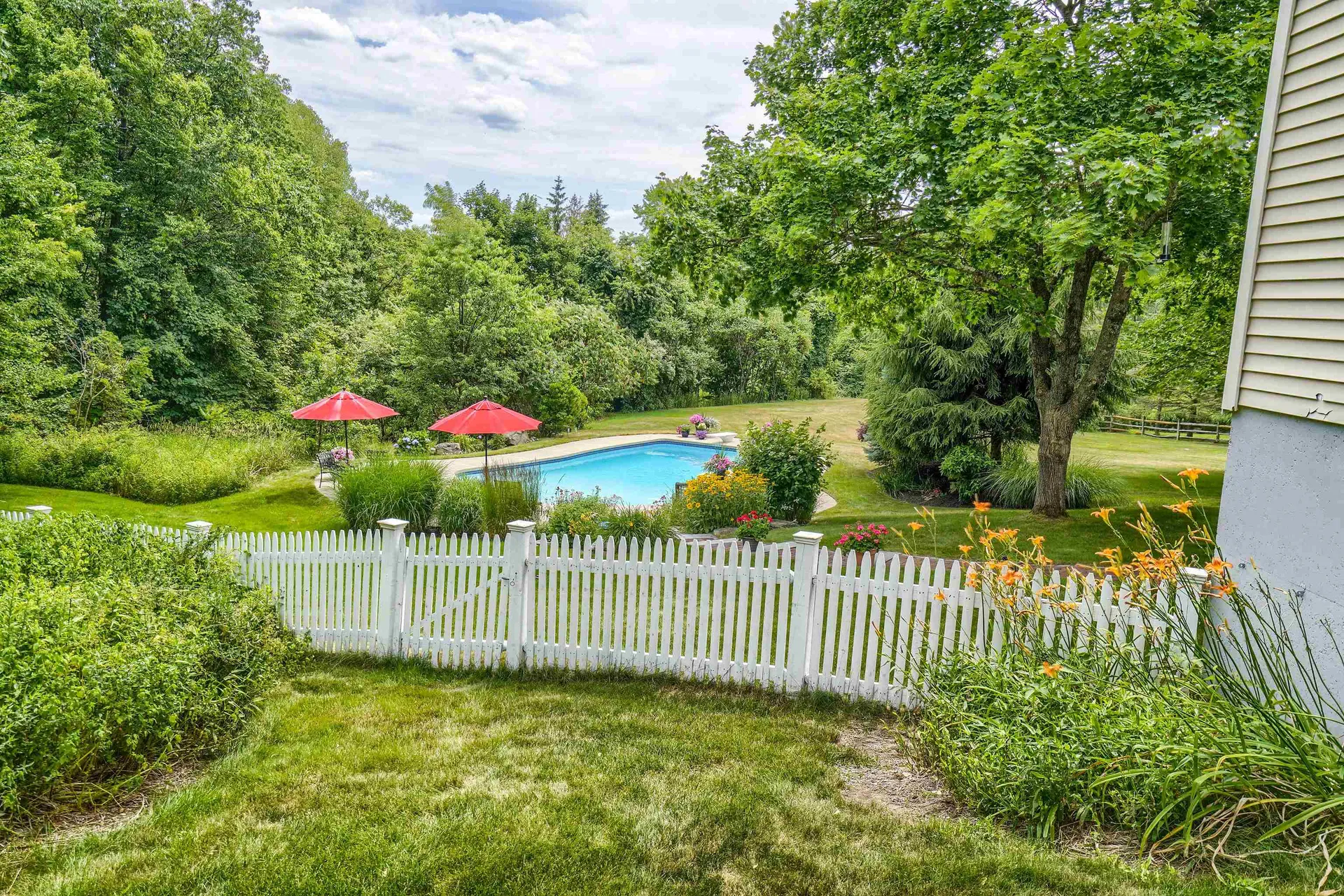 76 Christian Hill Road Amherst NH 03031