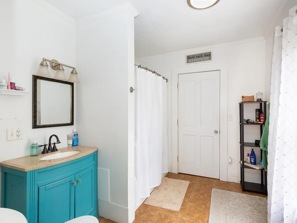 53 Mount Vernon Street Somersworth NH 03878