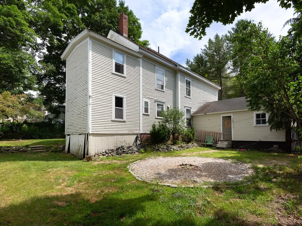 53 Mount Vernon Street Somersworth NH 03878