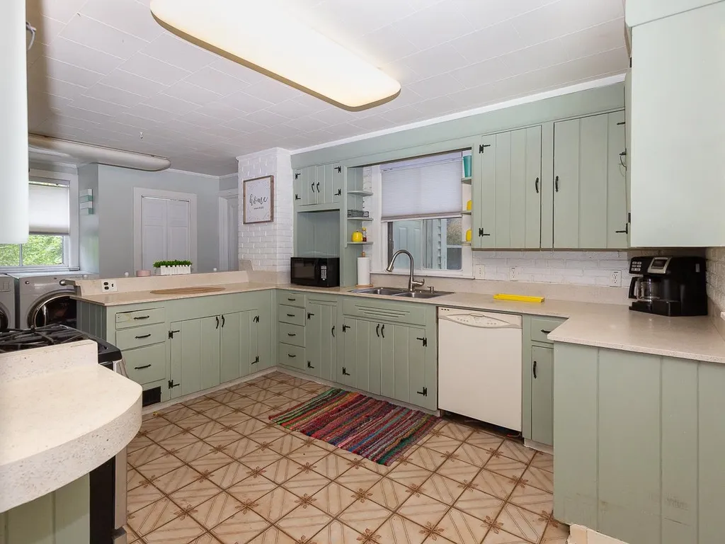 53 Mount Vernon Street Somersworth NH 03878