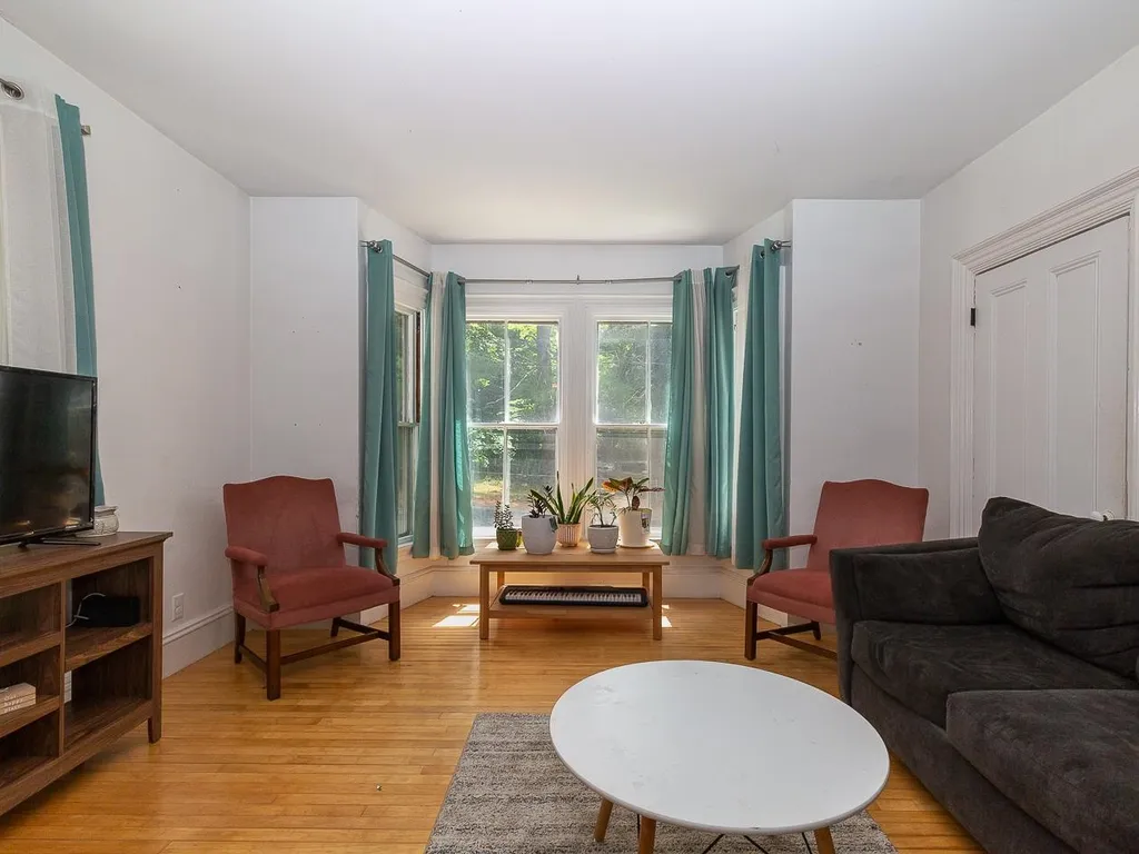 53 Mount Vernon Street Somersworth NH 03878