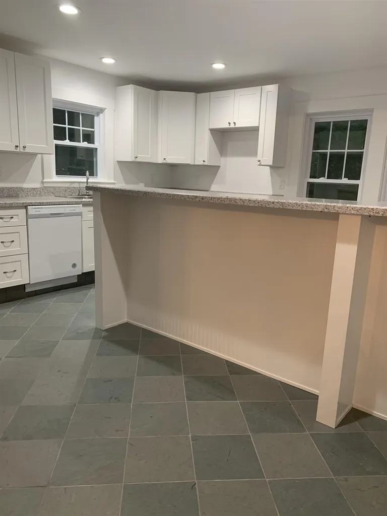 46 South Pleasant Street New London NH 03257