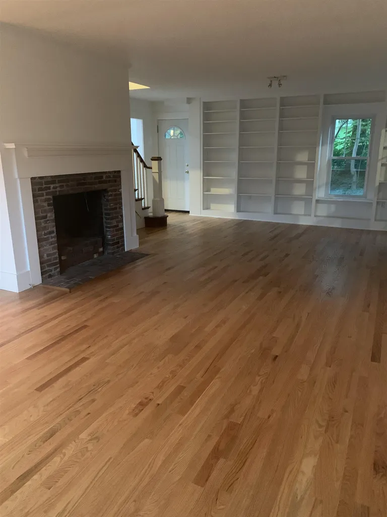 46 South Pleasant Street New London NH 03257