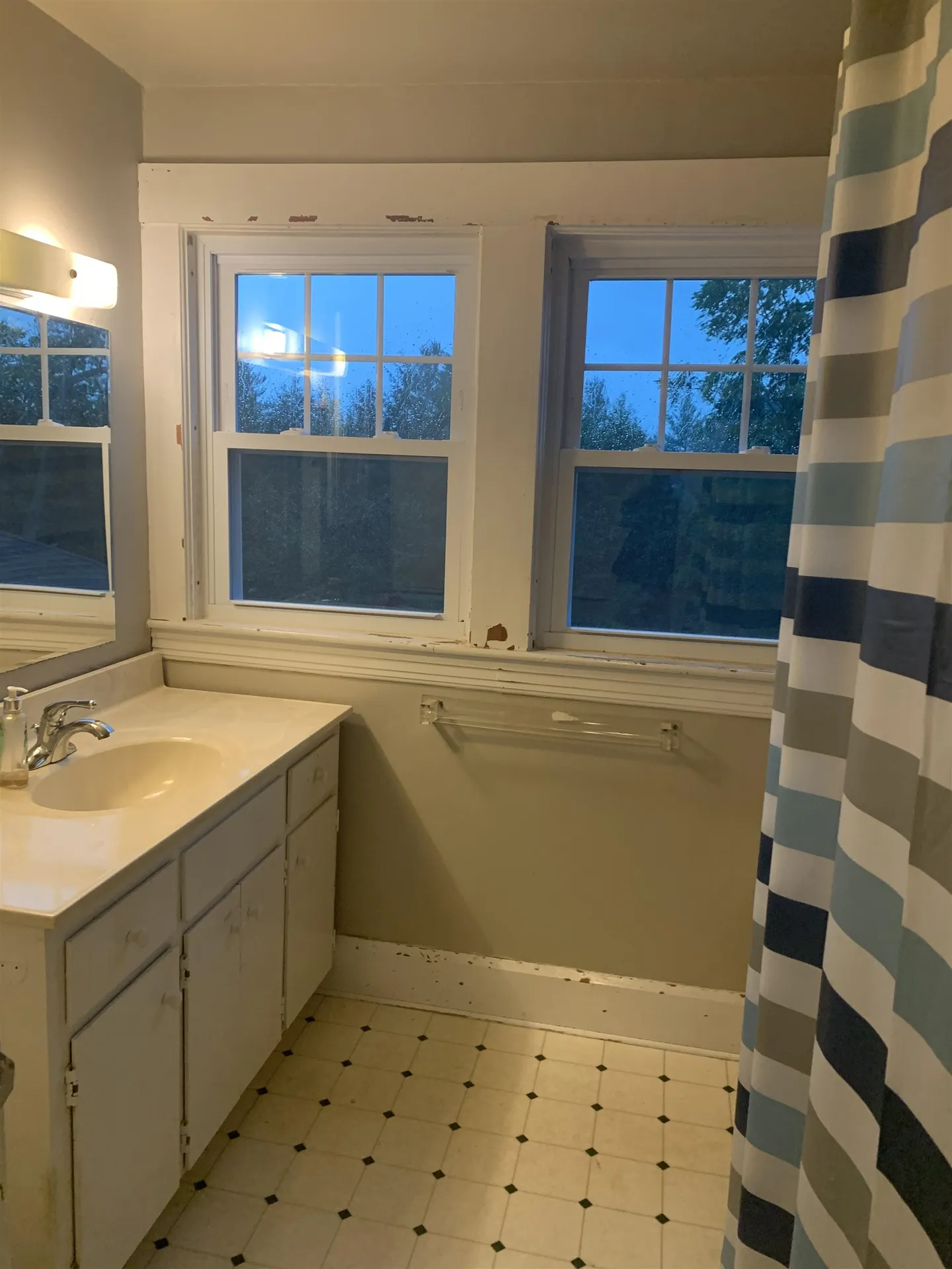 46 South Pleasant Street New London NH 03257