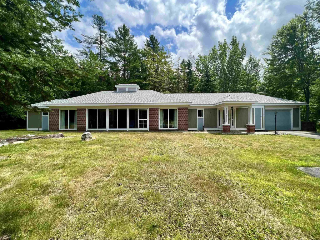 173 Squires Lane New London NH 03257