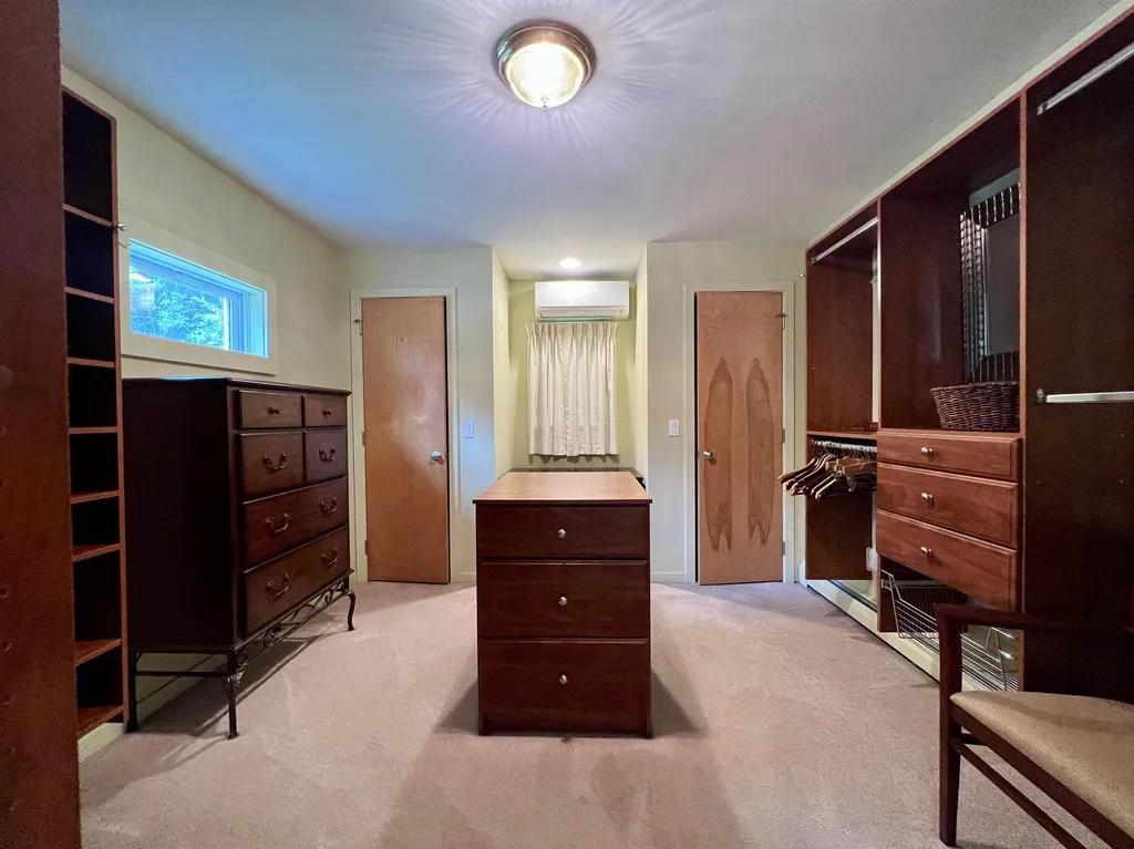 173 Squires Lane New London NH 03257