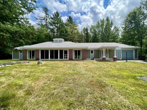 173 Squires Lane New London NH 03257