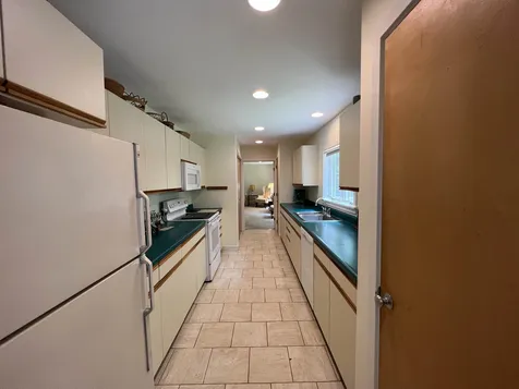 173 Squires Lane New London NH 03257