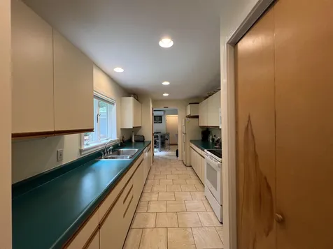 173 Squires Lane New London NH 03257