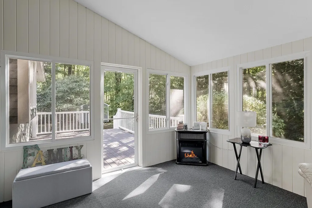 24 Oakmont Drive Concord NH 03301