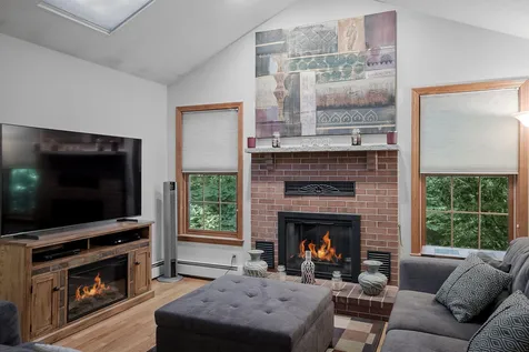24 Oakmont Drive Concord NH 03301