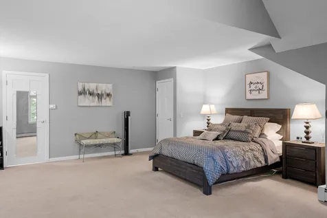 24 Oakmont Drive Concord NH 03301