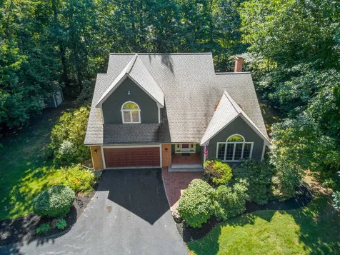 24 Oakmont Drive Concord NH 03301