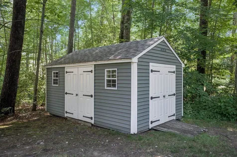 24 Oakmont Drive Concord NH 03301