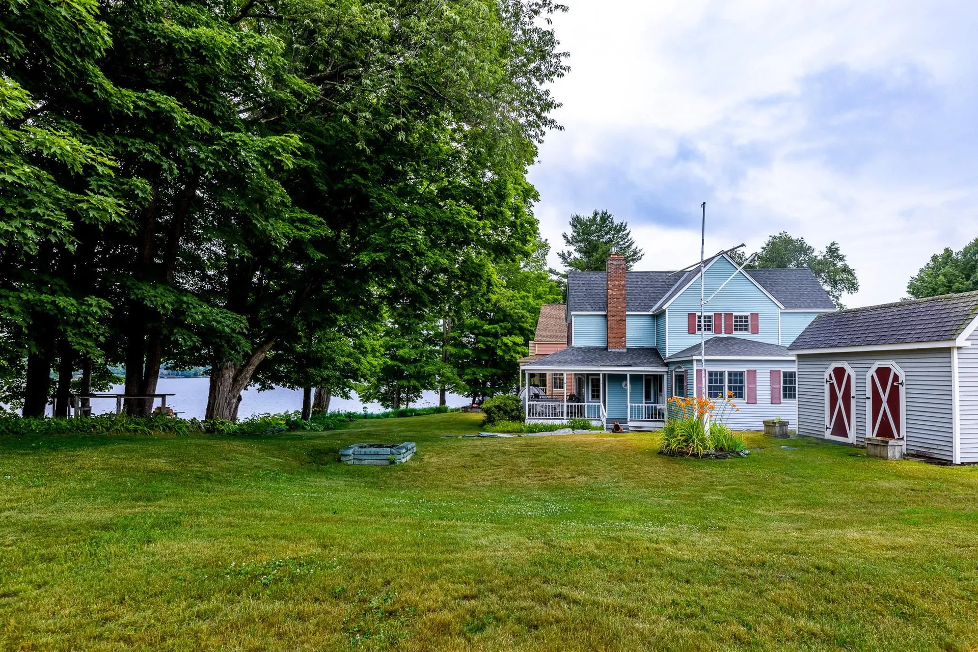 33 Caleb Dyer Lane Enfield NH 03748