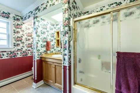 33 Caleb Dyer Lane Enfield NH 03748