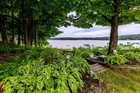 33 Caleb Dyer Lane Enfield NH 03748
