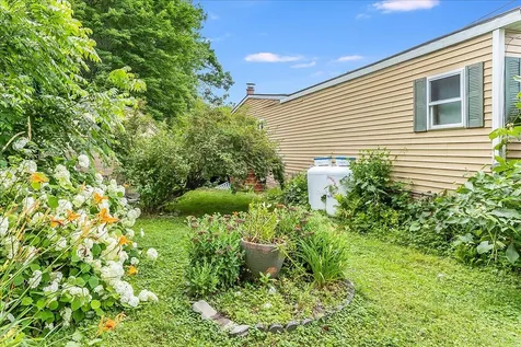 1 Trailerhome Drive Salem NH 03079