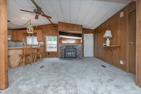 1 Trailerhome Drive Salem NH 03079