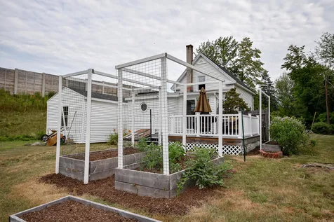 6 Hilton Road Dover NH 03820