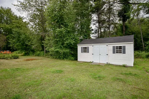 6 Hilton Road Dover NH 03820