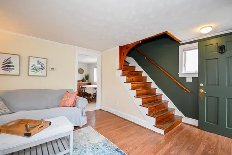 6 Hilton Road Dover NH 03820