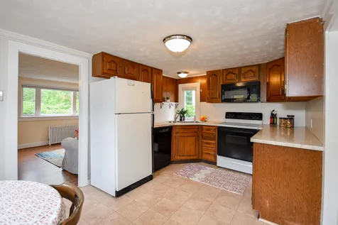6 Hilton Road Dover NH 03820