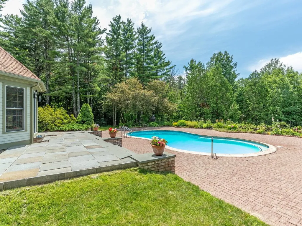 81 Goldenrod Lane Williston VT 05495