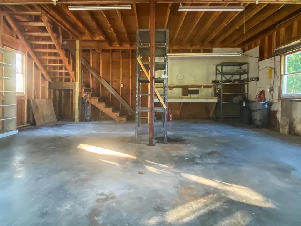 207 Jones Hill Road Enfield NH 03748