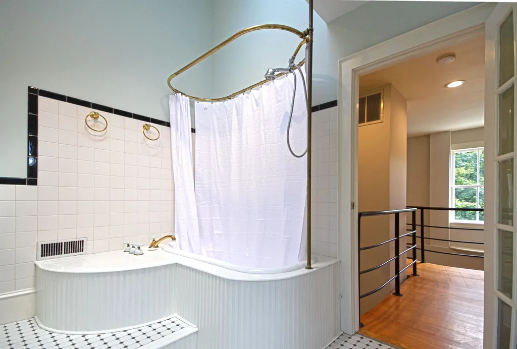 59 North Street New Haven VT 05472