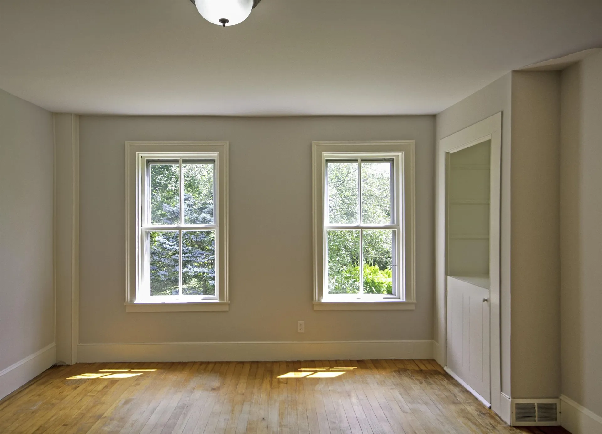 59 North Street New Haven VT 05472