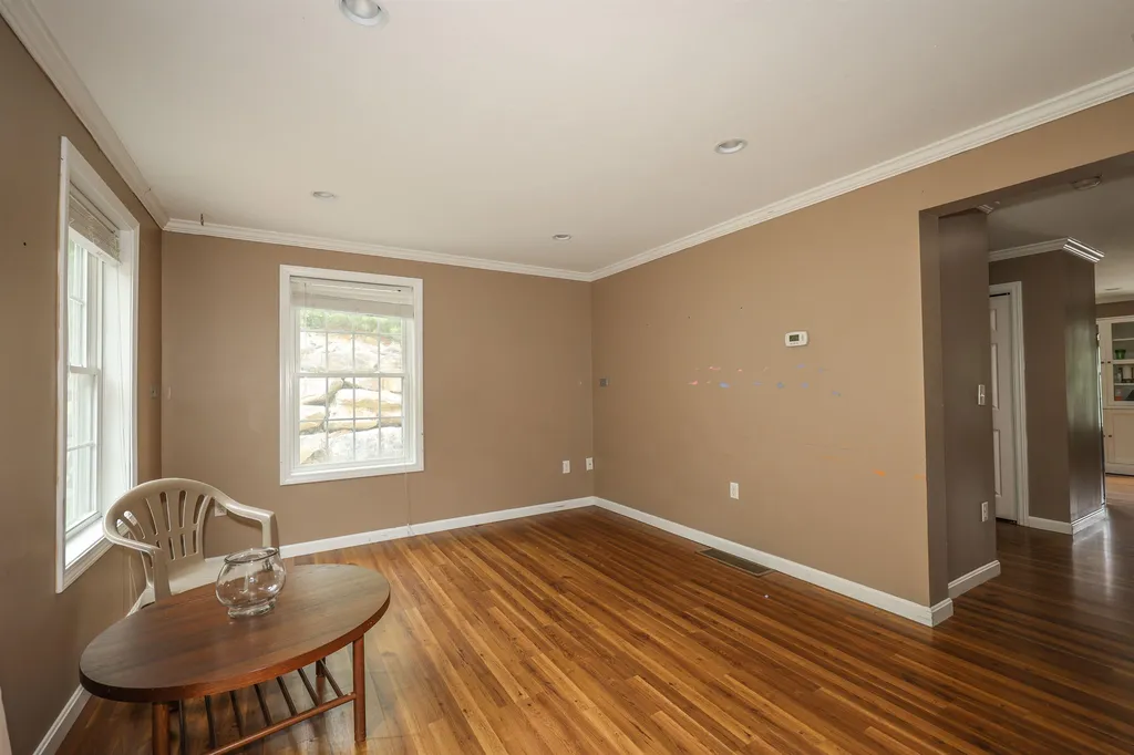 14b Sunshine Drive Hudson NH 03051
