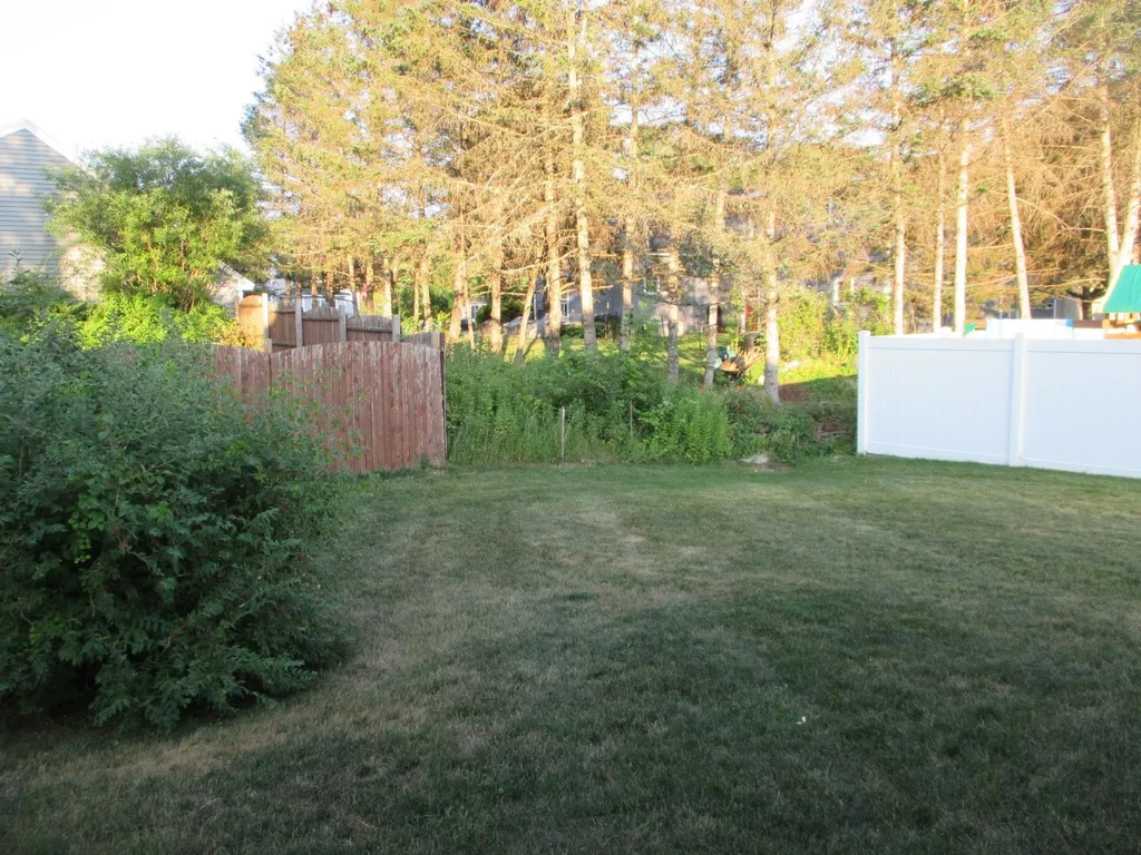 28d Stonehouse Lane Keene NH 03431