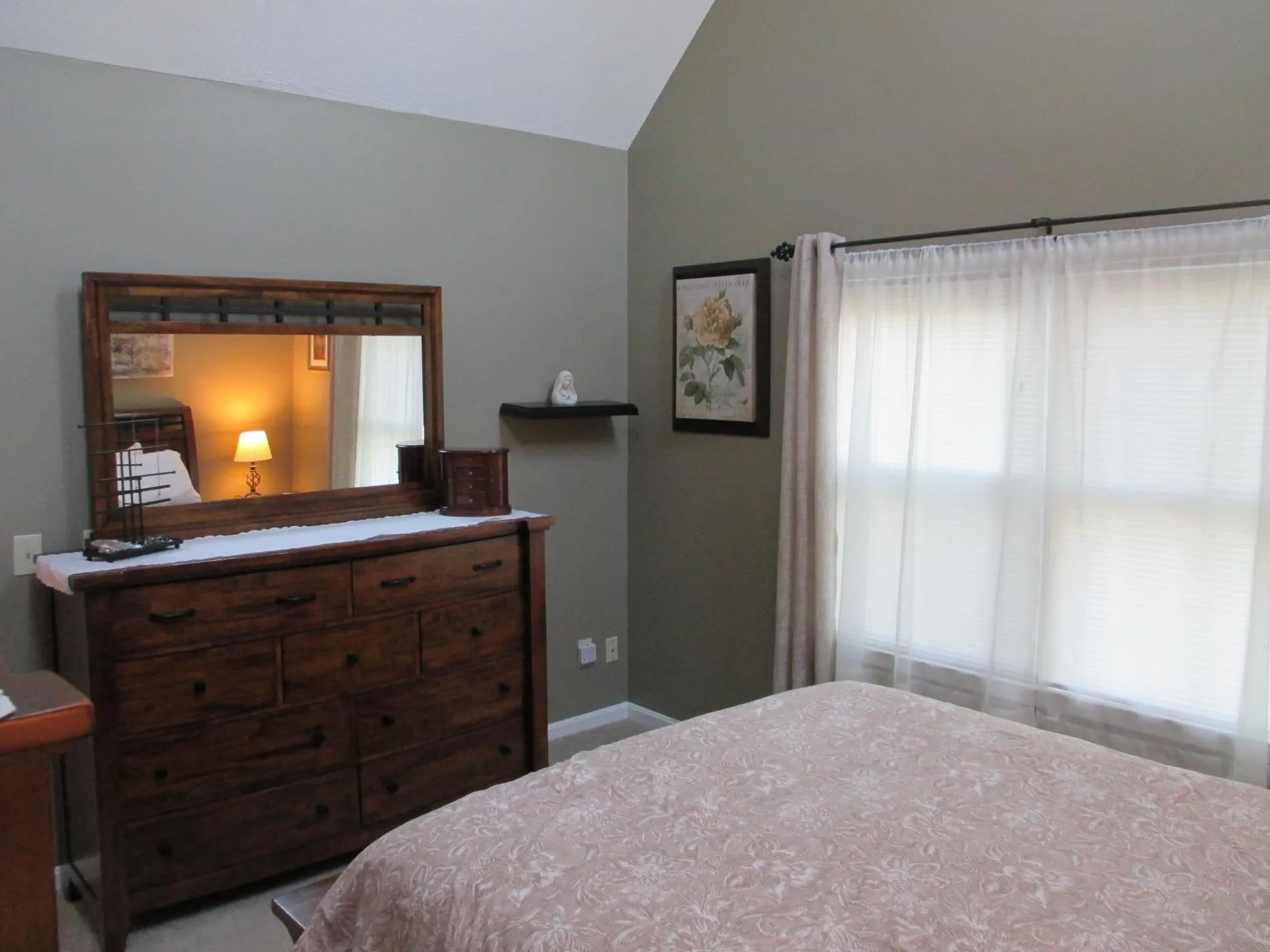 28d Stonehouse Lane Keene NH 03431